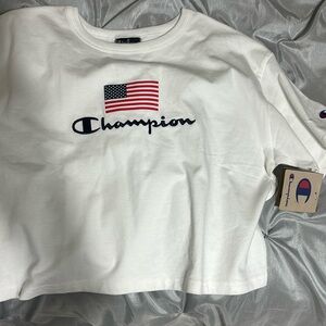 champion cropped tee